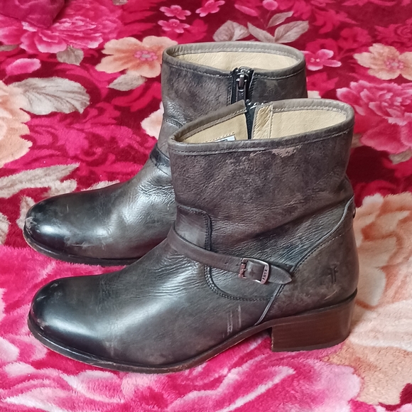 Frye Shoes - Frye Lynn Strap Short Western Leather Boots Size 10 for Women